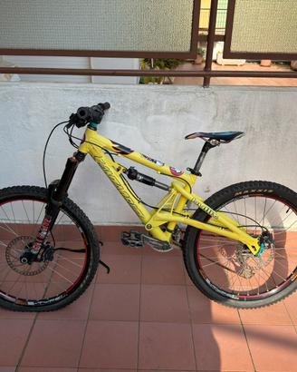 Santa Cruz Bullit