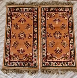 Coppia di tappetini scendiletto vintage artigianal