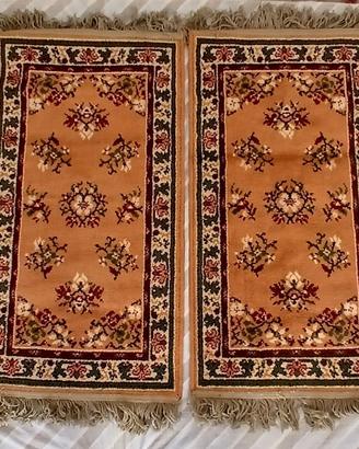 Coppia di tappetini scendiletto vintage artigianal