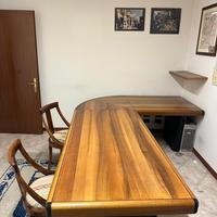 Scrivania in legno massello