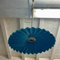 Lampadario azzurro