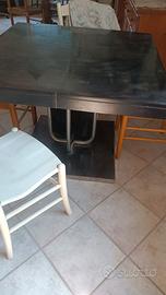 tavolo nero quadrato