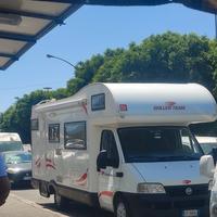 Camper mansardato roller team