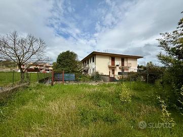 3 LOCALI A CAPODIMONTE