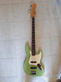 fender jazz bass player 2 