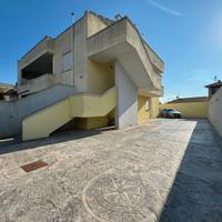 Ampio trivano con terrazzo