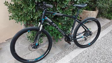 Mountan bike Rockrider 520 