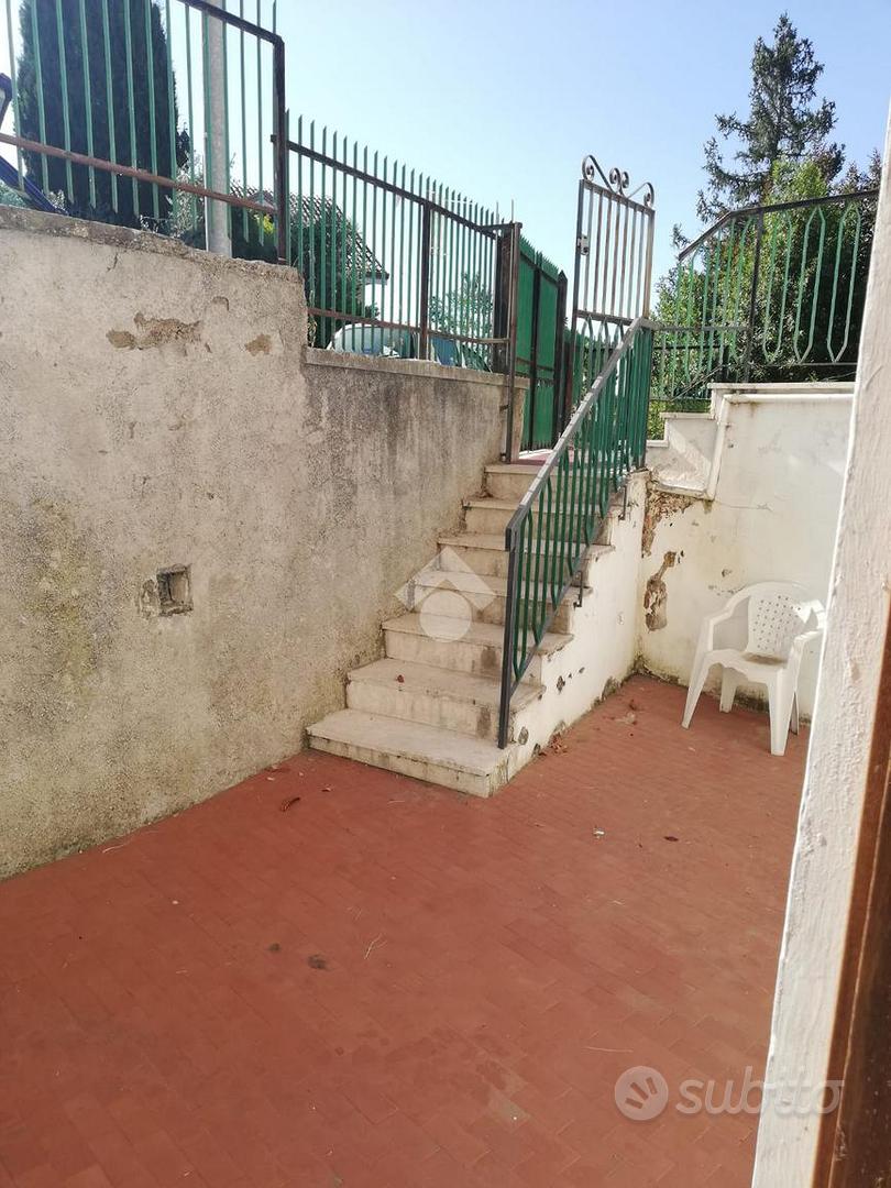 3 LOCALI A OLEVANO ROMANO - Vista 4