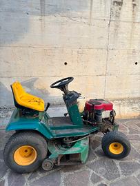 Trattorino tagliaerba MTD