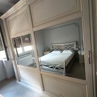 armadio in legno camera 