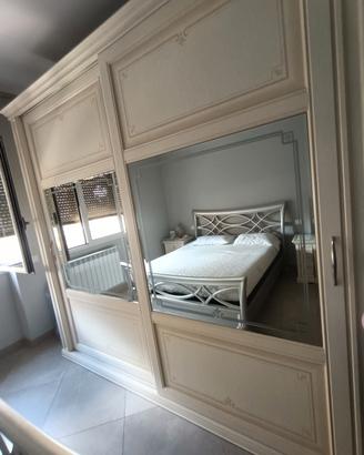 armadio in legno camera 