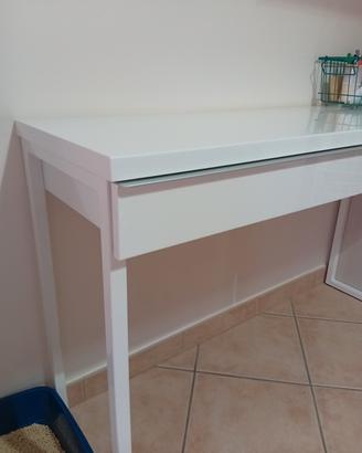 Scrivania bianca IKEA 