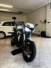 TRIUMPH STREET TRIPLE S
