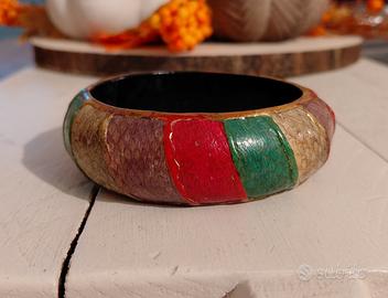 Bracciale rigido colorato