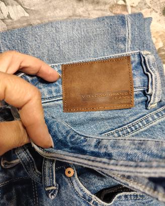 abbigliamento ragazzo 12 anni stock