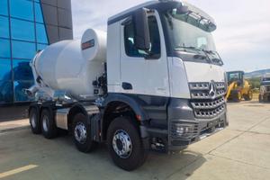 Mercedes Benz Arocs 4151 Allestito con Betoniera