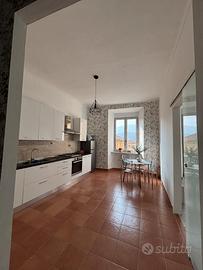 Trilocale ammobiliato (aff transit1/2 persone)