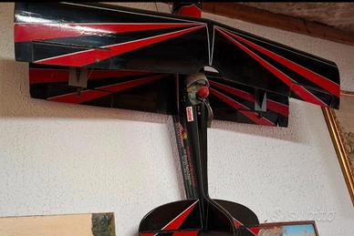 Aereo biplano acrobatico Bipe