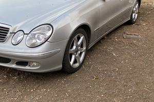 Mercedes classe e 270cdi per export
