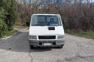 Iveco Daily 35.12 2.8 TDI PM Cabinato Classic