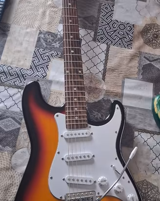 Chitarra elettrica stratos