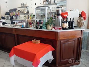 I attività di enoteca bar ristorante pizzeria