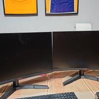 Mini PC da gaming + 2 monitor curvi 