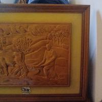 Quadro con bassorilievo in legno 