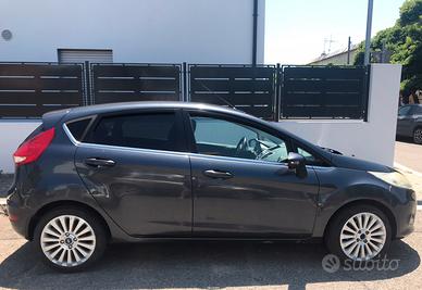 Ford fiesta 1.2 benzina anno 2009