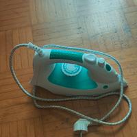 ferro da stiro a vapore