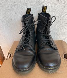 Dr martens n 34 neri anfibi