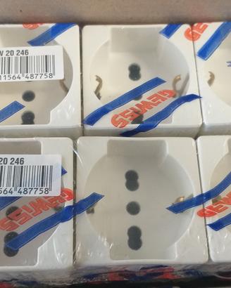 prese bivalenti/shuko GEWISS  GW20246