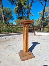 Colonna in stile classico