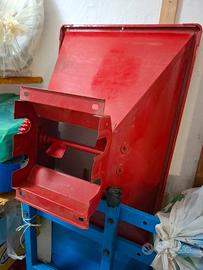 Diraspatrice Pigiatrice macina uva