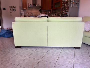 Divani 3 posti e 2 posti in buonissime condizioni