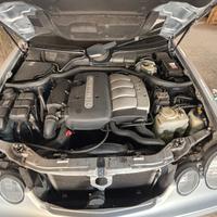 Carro funebre mercedes 210