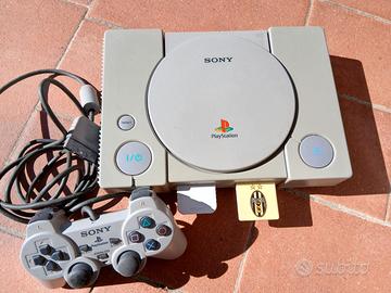 Console Sony PlayStation 1 + 2 Controller e 2 MC