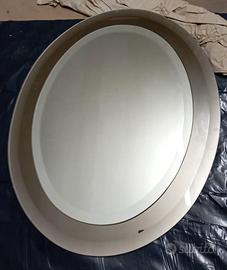 specchio bagno con accessori