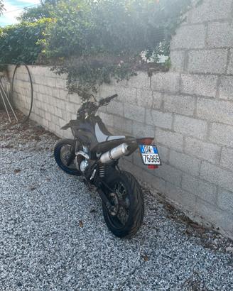 Yamaha WR 125