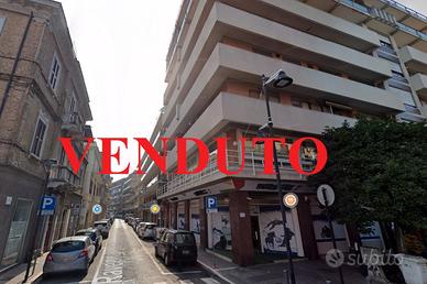 Locale comm Pescara centro