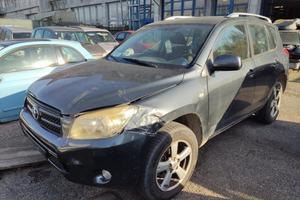 Ricambi TOYOTA RAV 4 4X4 2231cc D4D del 2006