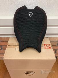 SELLA BASSA PILOTA PER DUCATI STREETFIGHTER V2