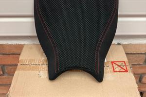 SELLA BASSA PILOTA PER DUCATI STREETFIGHTER V2