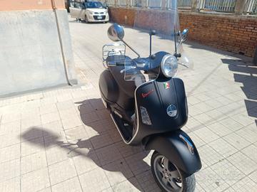 Vespa GTS 250 