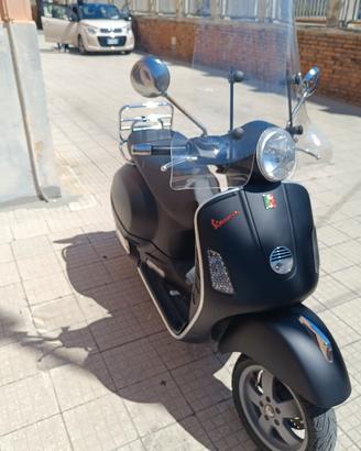 Vespa GTS 250 