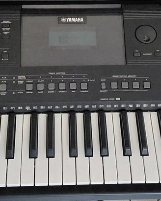 tastiera yamaha psr e463