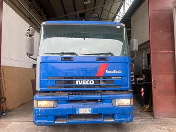 Iveco Eurotech con gru e cassone scarrabile