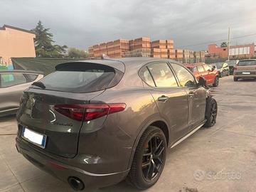 Alfa Romeo Stelvio 2.2 Q4 Veloce sinistrato - 2021