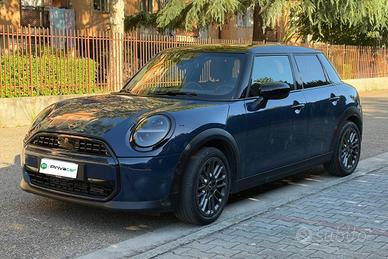 MINI Mini 5 Porte Cooper C Favoured