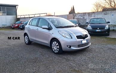 Toyota Yaris 1.3 5 porte Navi